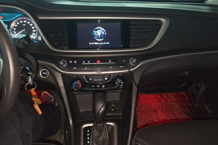 Used Buick GT 2021 Revised Version Flagship 1.5L Automatic Elite Edition Audio And AC Panel