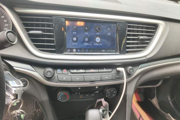 Used Buick GT 2021 Revised Version Flagship 1.5L Automatic Elite Edition Audio And AC Panel