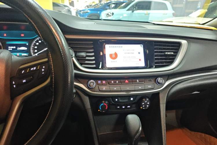 Used Buick GT 2021 Revised Version Flagship 1.5L Automatic Elite Edition Audio And AC Panel