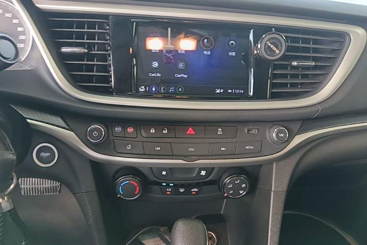 Used Buick GT 2021 Revised Version Flagship 1.5L Automatic Elite Edition Audio And AC Panel