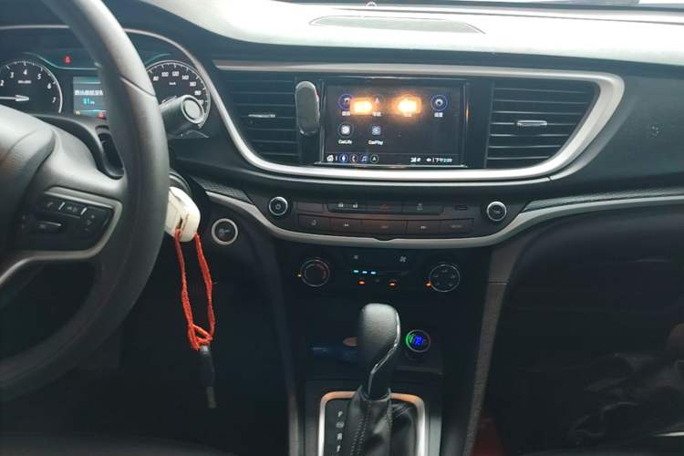 Used Buick GT 2021 Revised Version Flagship 1.5L Automatic Elite Edition Audio And AC Panel