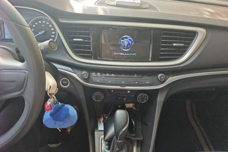 Used Buick GT 2021 1.3T Automatic Mild Hybrid Elite Version Audio And AC Panel