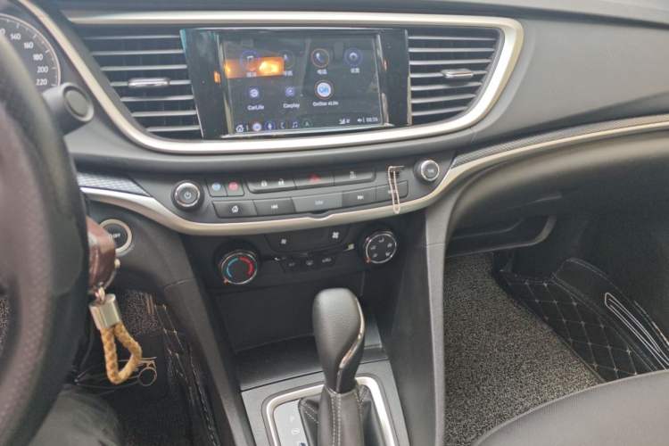 Used Buick GT 2021 Revised Version Flagship 1.5L Automatic Elite Edition Audio And AC Panel