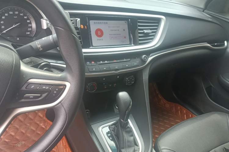 Used Buick GT 2021 Revised Version Flagship 1.5L Automatic Elite Edition Audio And AC Panel