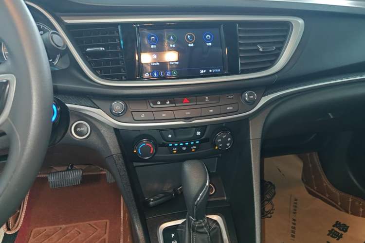 Used Buick GT 2021 Revised Version Flagship 1.5L Automatic Elite Edition Audio And AC Panel