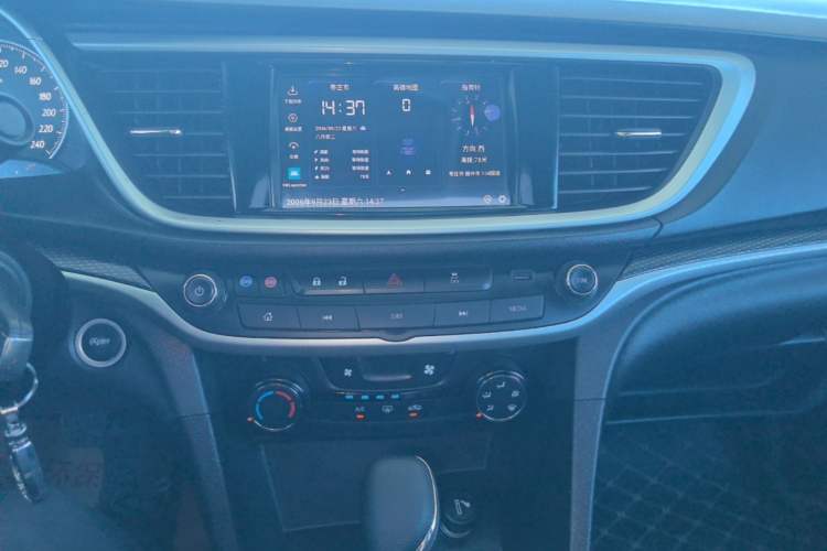 Used Buick GT 2021 Revised Version Flagship 1.5L Automatic Elite Edition Audio And AC Panel