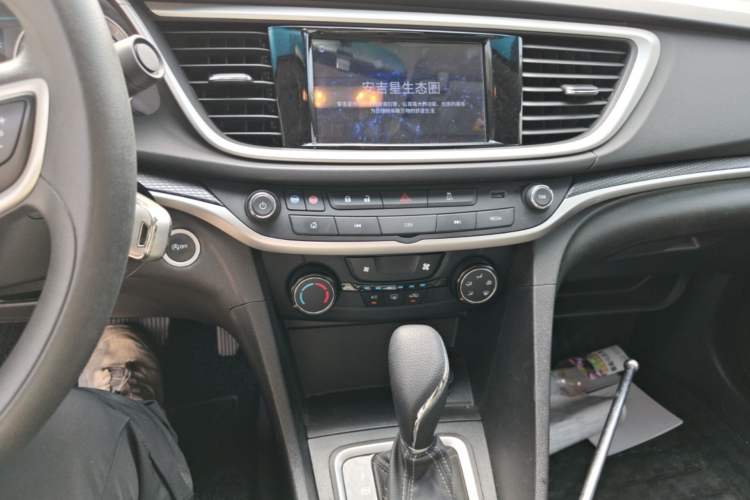 Used Buick GT 2021 Revised Version Flagship 1.5L Automatic Elite Edition Audio And AC Panel