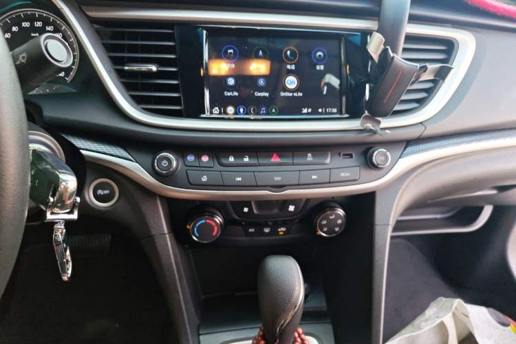 Used Buick GT 2021 Revised Version Flagship 1.5L Automatic Elite Edition Audio And AC Panel