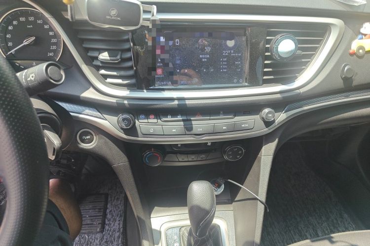 Used Buick GT 2021 Revised Version Flagship 1.5L Automatic Elite Edition Audio And AC Panel