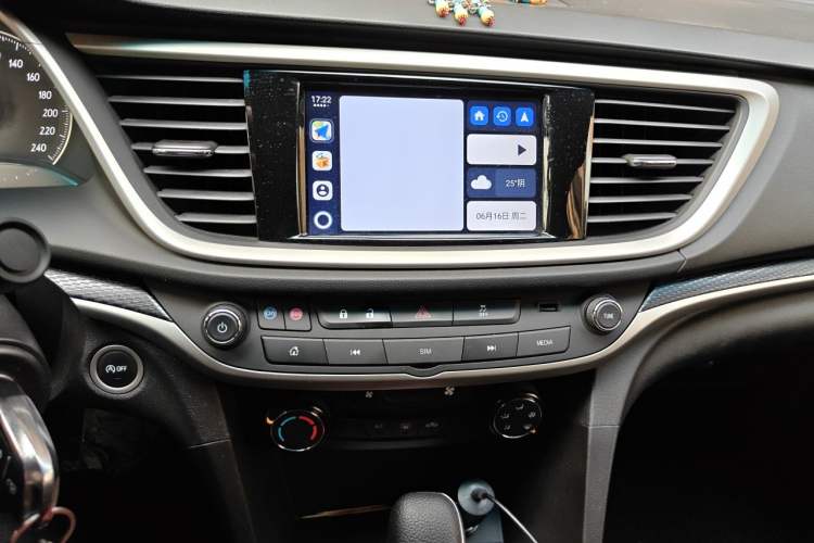 Used Buick GT 2021 Revised Version Flagship 1.5L Automatic Elite Edition Audio And AC Panel