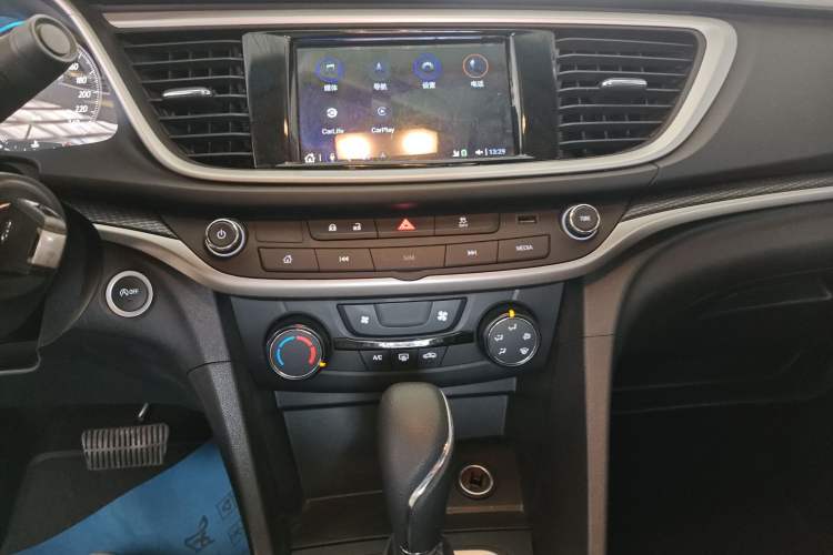 Used Buick GT 2021 Revised Version 1.3T Automatic Mild Hybrid Advanced Edition Audio And AC Panel