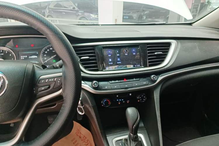 Used Buick GT 2021 Revised Version Flagship 1.5L Automatic Elite Edition Audio And AC Panel