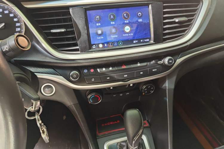 Used Buick GT 2021 Revised Version Flagship 1.5L Automatic Elite Edition Audio And AC Panel