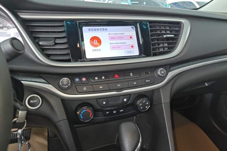 Used Buick GT 2021 1.3T Automatic Mild Hybrid Elite Version Audio And AC Panel