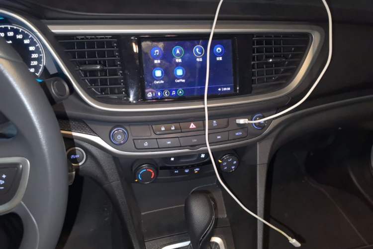 Used Buick GT 2021 Revised Version Flagship 1.5L Automatic Elite Edition Audio And AC Panel