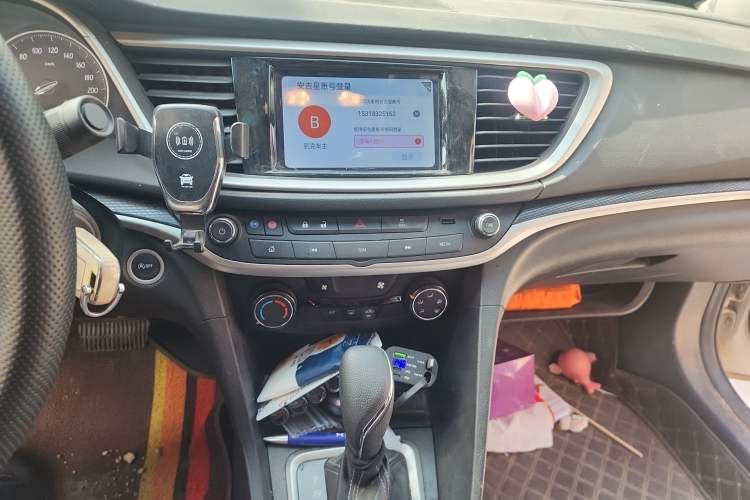 Used Buick GT 2021 Revised Version Flagship 1.5L Automatic Elite Edition Audio And AC Panel