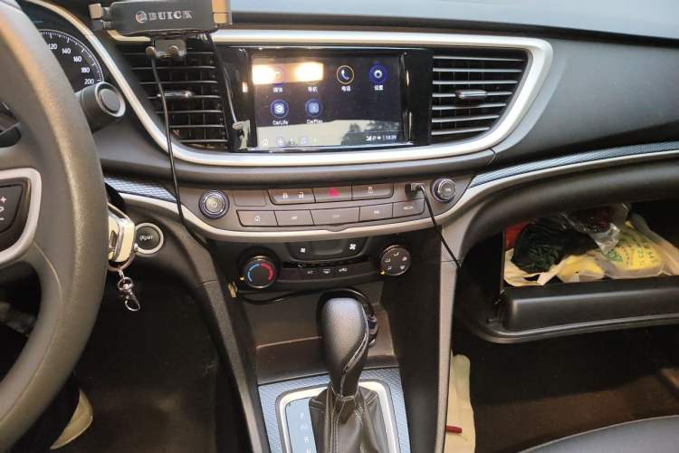 Used Buick GT 2021 Revised Version Flagship 1.5L Automatic Elite Edition Audio And AC Panel