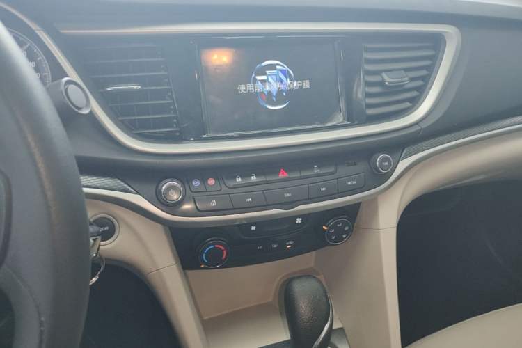 Used Buick GT 2021 Exemplar 1.5L Automatic Elite Version Audio And AC Panel