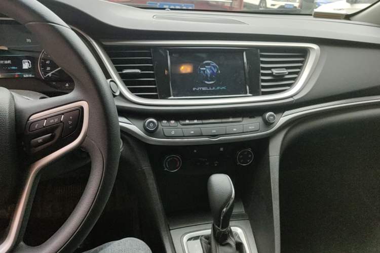 Used Buick GT 2021 Revised Version Flagship 1.5L Automatic Elite Edition Audio And AC Panel