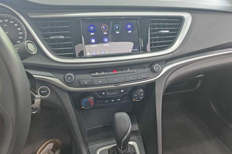 Used Buick GT 2021 Revised Version 1.3T Automatic Mild Hybrid Elite Edition Audio And AC Panel