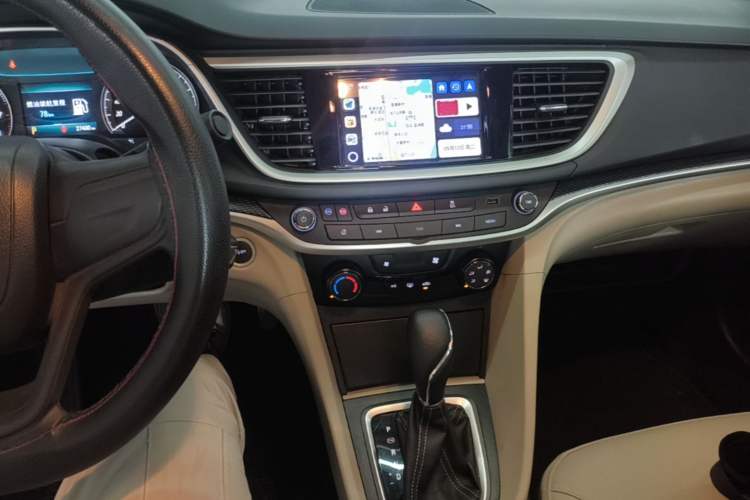 Used Buick GT 2021 Exemplar 1.5L Automatic Elite Version Audio And AC Panel