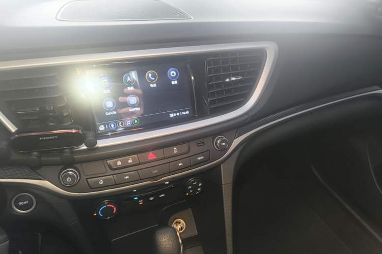 Used Buick GT 2021 Revised Version 1.3T Automatic Mild Hybrid Advanced Edition Audio And AC Panel