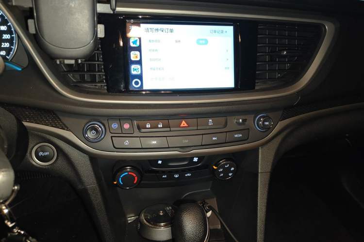 Used Buick GT 2021 Revised Version Flagship 1.5L Automatic Elite Edition Audio And AC Panel