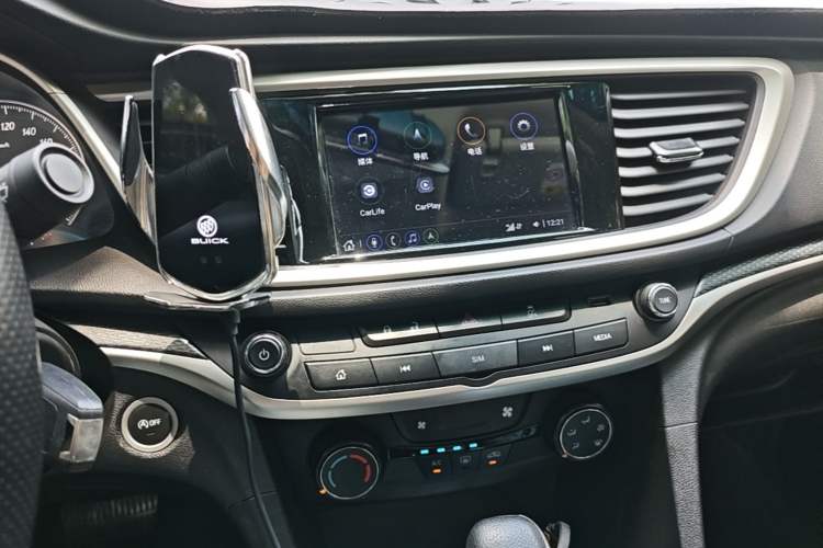 Used Buick GT 2021 Revised Version Flagship 1.5L Automatic Elite Edition Audio And AC Panel