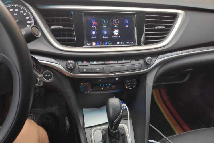 Used Buick GT 2021 Revised Version Flagship 1.5L Automatic Elite Edition Audio And AC Panel