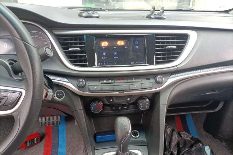 Used Buick GT 2021 Revised Version 1.3T Automatic Mild Hybrid Elite Edition Audio And AC Panel