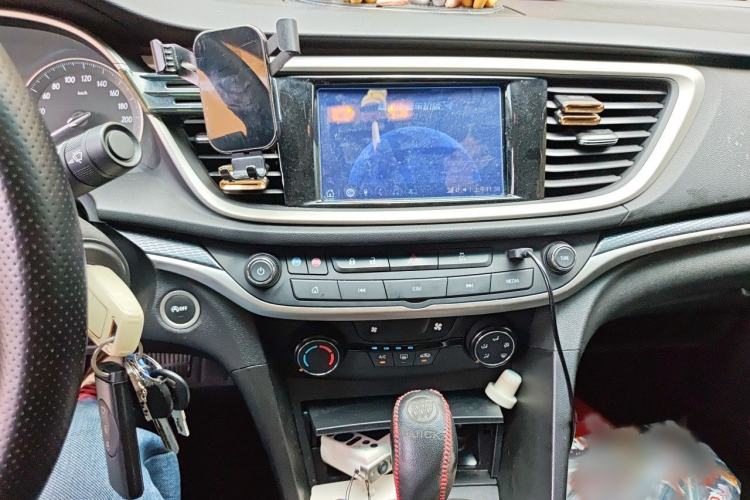 Used Buick GT 2021 Revised Version Flagship 1.5L Automatic Elite Edition Audio And AC Panel