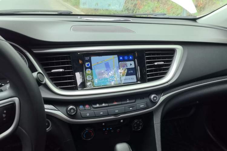 Used Buick GT 2021 Revised Version Flagship 1.5L Automatic Elite Edition Audio And AC Panel