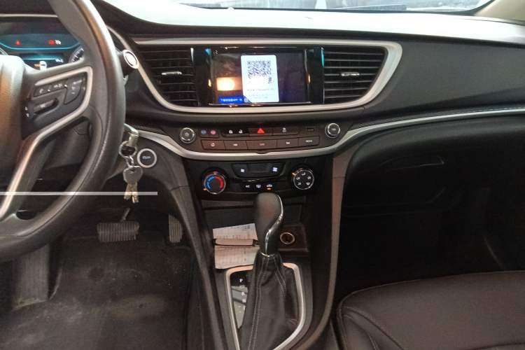 Used Buick GT 2021 Revised Version 1.3T Automatic Mild Hybrid Elite Edition Audio And AC Panel