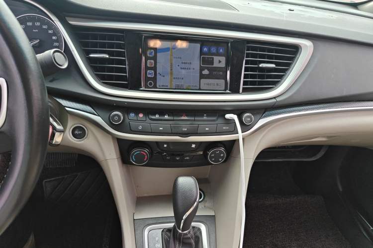 Used Buick GT 2021 Revised Version Flagship 1.5L Automatic Elite Edition Audio And AC Panel