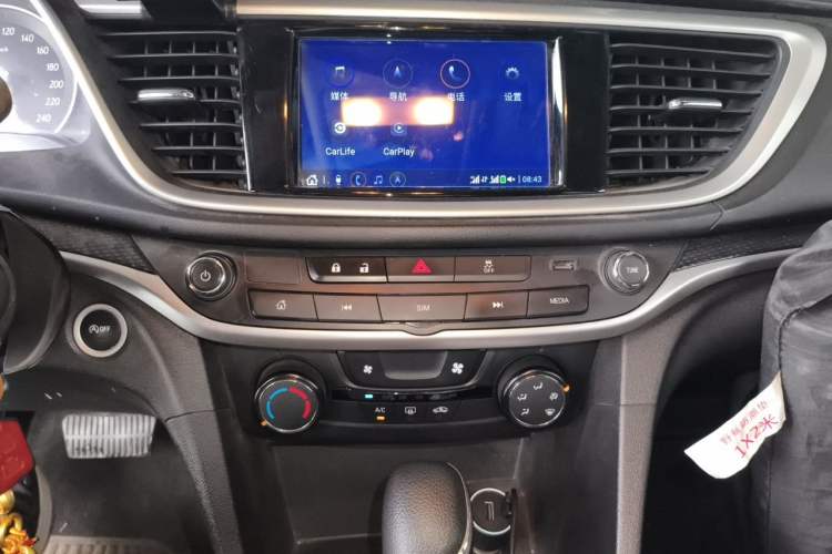 Used Buick GT 2021 Revised Version 1.3T Automatic Mild Hybrid Elite Edition Audio And AC Panel