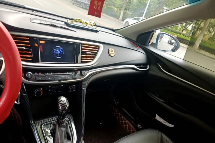 Used Buick GT 2021 Revised Version 1.3T Automatic Mild Hybrid Elite Edition Audio And AC Panel