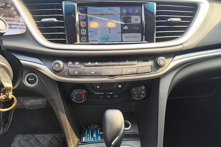 Used Buick GT 2021 Revised Version Flagship 1.5L Automatic Elite Edition Audio And AC Panel
