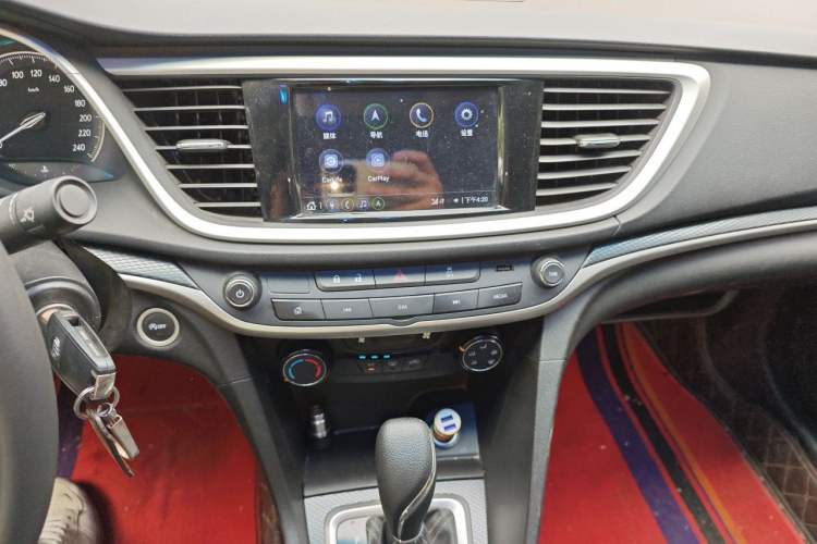 Used Buick GT 2021 Revised Version Flagship 1.5L Automatic Elite Edition Audio And AC Panel