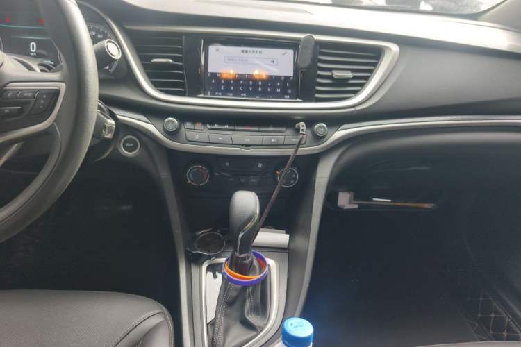 Used Buick GT 2021 Revised Version 1.3T Automatic Mild Hybrid Elite Edition Audio And AC Panel