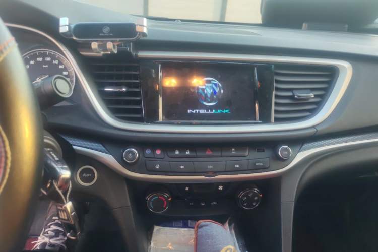 Used Buick GT 2021 Revised Version Flagship 1.5L Automatic Elite Edition Audio And AC Panel