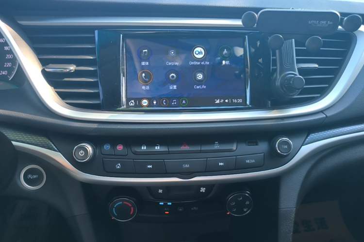 Used Buick GT 2021 Revised Version Flagship 1.5L Automatic Elite Edition Audio And AC Panel