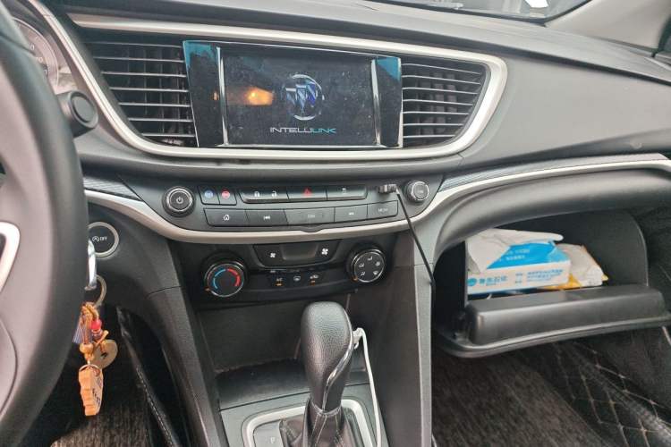 Used Buick GT 2021 Exemplar 1.5L Automatic Elite Version Audio And AC Panel