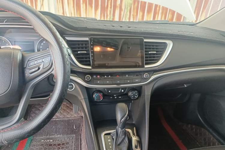 Used Buick GT 2021 1.3T Automatic Mild Hybrid Elite Version Audio And AC Panel