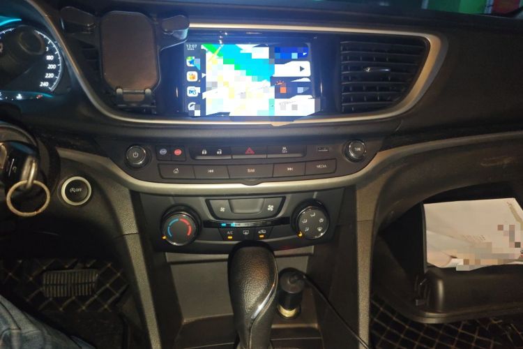 Used Buick GT 2021 Revised Version Flagship 1.5L Automatic Elite Edition Audio And AC Panel