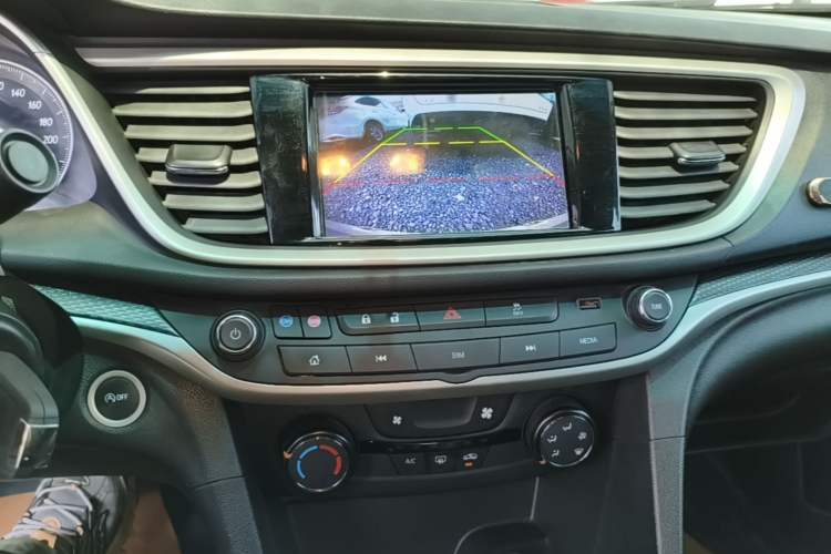 Used Buick GT 2021 Revised Version Flagship 1.5L Automatic Elite Edition Audio And AC Panel