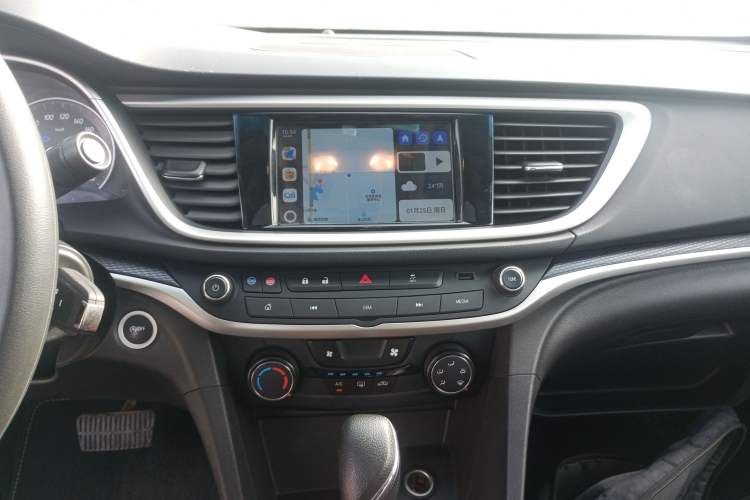 Used Buick GT 2021 Revised Version Flagship 1.5L Automatic Elite Edition Audio And AC Panel