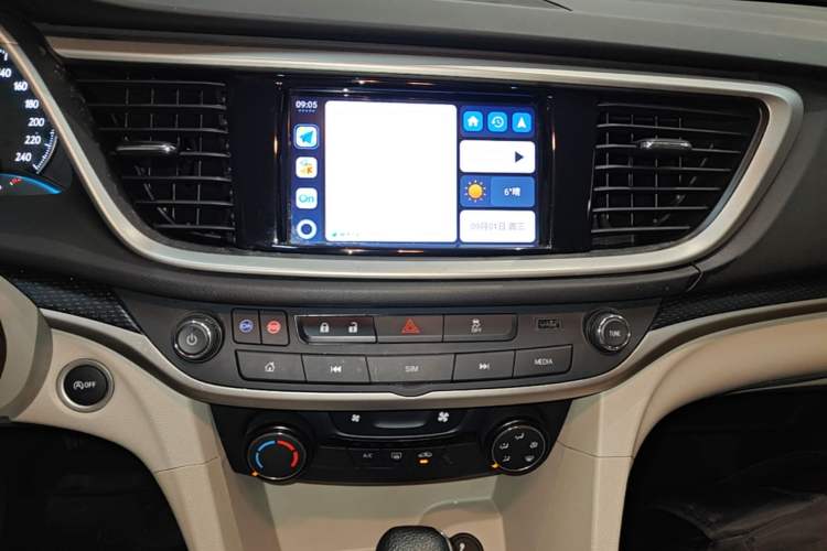 Used Buick GT 2021 Exemplar 1.5L Automatic Elite Version Audio And AC Panel