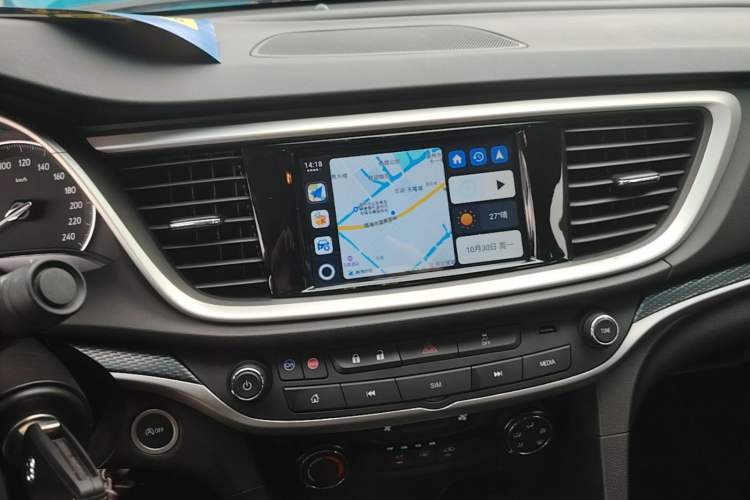 Used Buick GT 2021 Revised Version Flagship 1.5L Automatic Elite Edition Audio And AC Panel