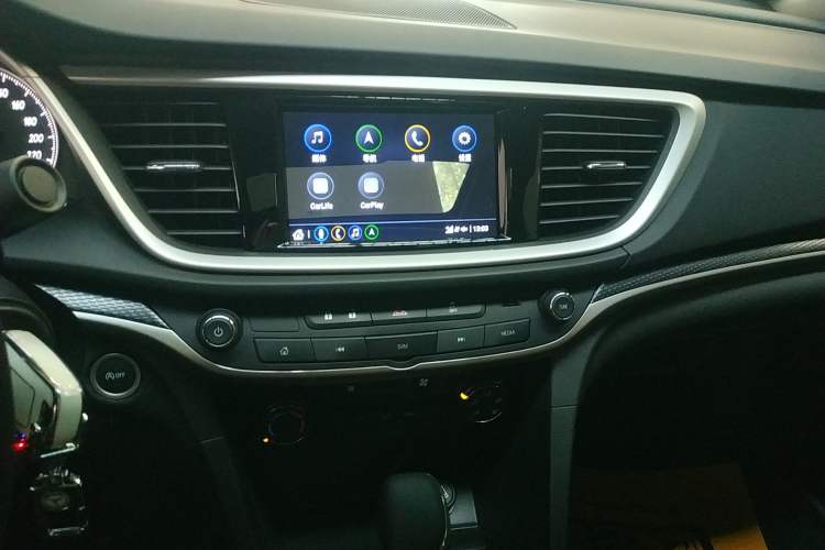 Used Buick GT 2021 Revised Version 1.3T Automatic Mild Hybrid Elite Edition Audio And AC Panel