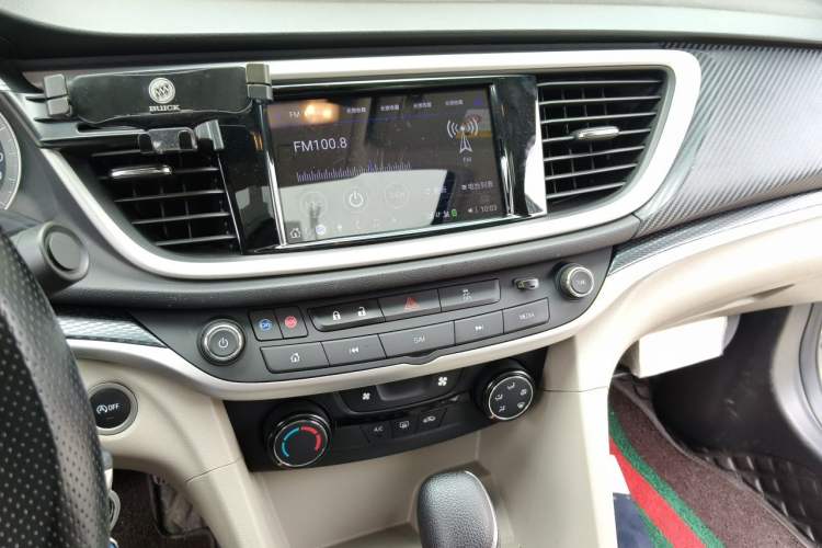Used Buick GT 2021 Exemplar 1.5L Automatic Elite Version Audio And AC Panel